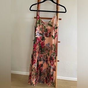 Leith floral pleated dress